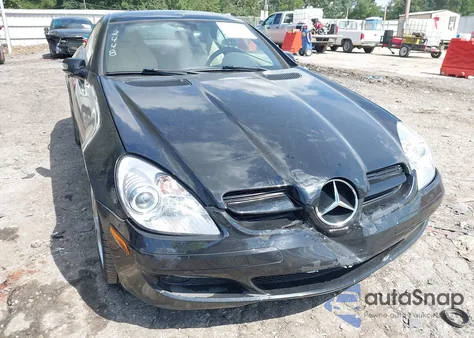 2007 Mercedes-Benz Slk 280 z USA, uszkodzony, nr VIN WDBWK54FX7F162448
